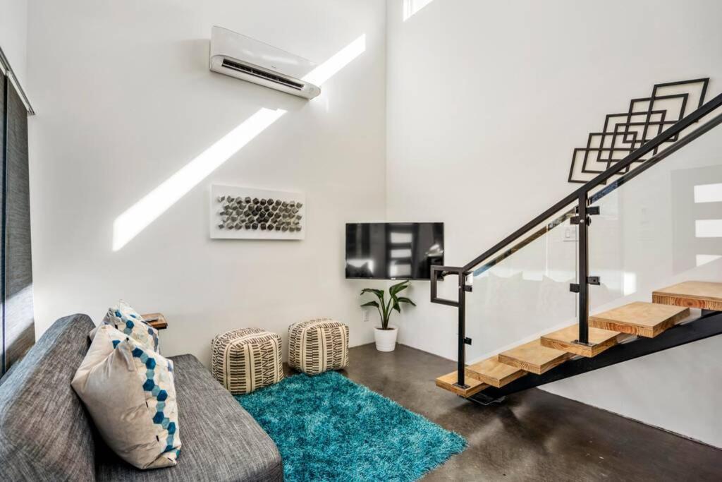 Quantum Tiny Loft At East End Revitalized ฮูสตัน ภายนอก รูปภาพ