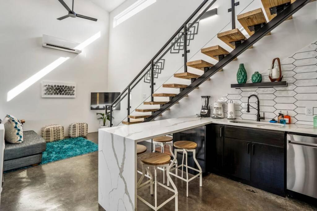 Quantum Tiny Loft At East End Revitalized ฮูสตัน ภายนอก รูปภาพ