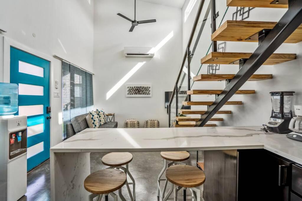 Quantum Tiny Loft At East End Revitalized ฮูสตัน ภายนอก รูปภาพ