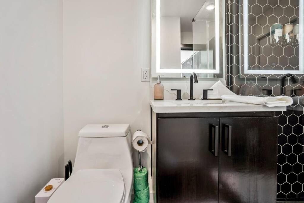 Quantum Tiny Loft At East End Revitalized ฮูสตัน ภายนอก รูปภาพ